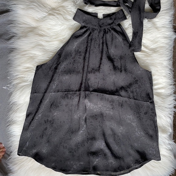 Express Top - Picture 3 of 8